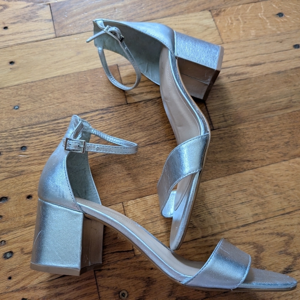 Aldo Metallic Silver Block Heel Sandals - Picture 4 of 7